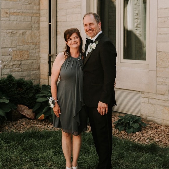 Meet your Posher, Lorraine - Picture 1 of 1